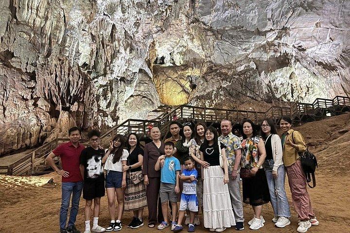 フエからフォンニャ&パラダイスケーブユネスコプライベート日帰り旅行