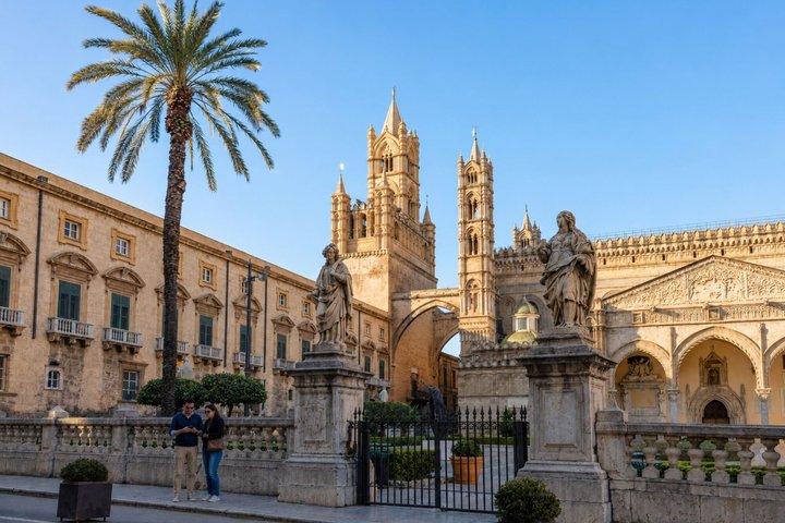 Palermo Scavenger Hunt & Highlights Excursão a pé autoguiada