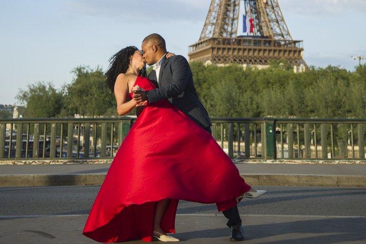 Paris: Your Own Private Photoshoot at the Eiffel Tower