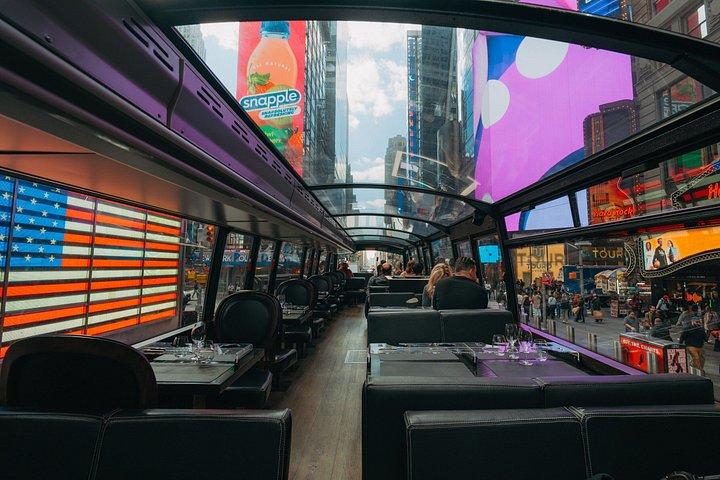 NYCバストロノームグルメ観光ディナーツアー（ドリンク付き）