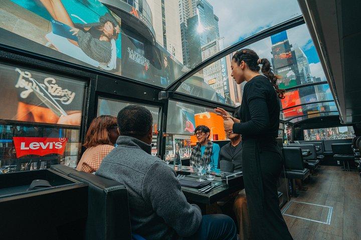 NYCバストロノームグルメ観光ディナーツアー（ドリンク付き）
