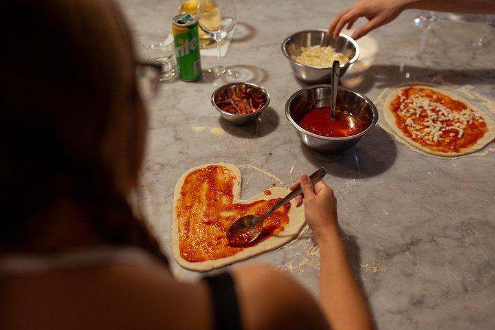 Palermo Pizza & Gelato Classe de culinária com refeições e vinho
