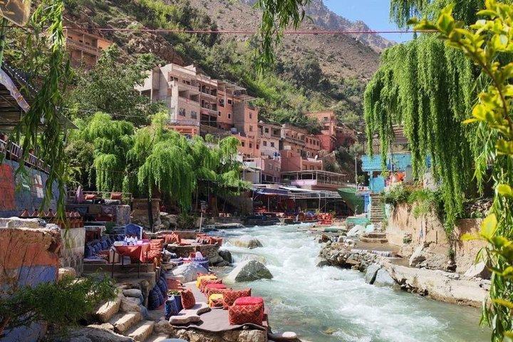 Tour delle cascate della Valle di Ourika e dei Monti dell'Atlante da Marrakech