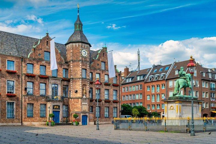 Dusseldorf Scavenger Hunt & Highlights Self-Guided Walking Tour