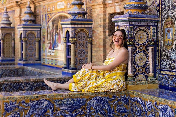 Barcelona: Professional Photoshoot at Gothic Quarter