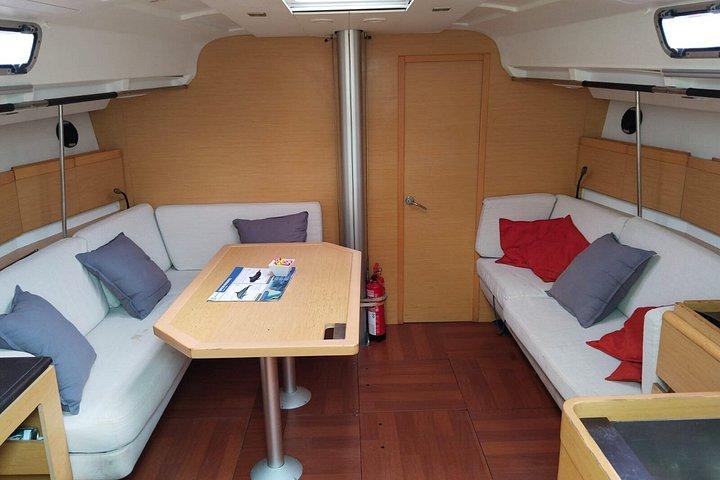 Luxury 3 Hour Yacht Private Charter