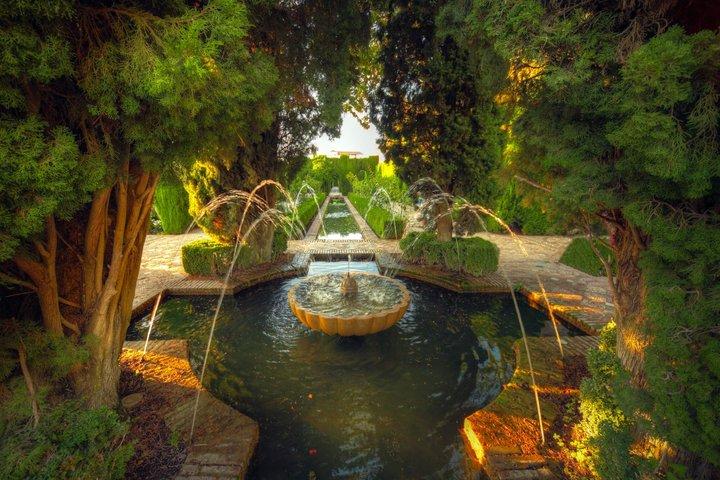 Visita guiada ao Palácio da Alhambra e aos Jardins Generalife