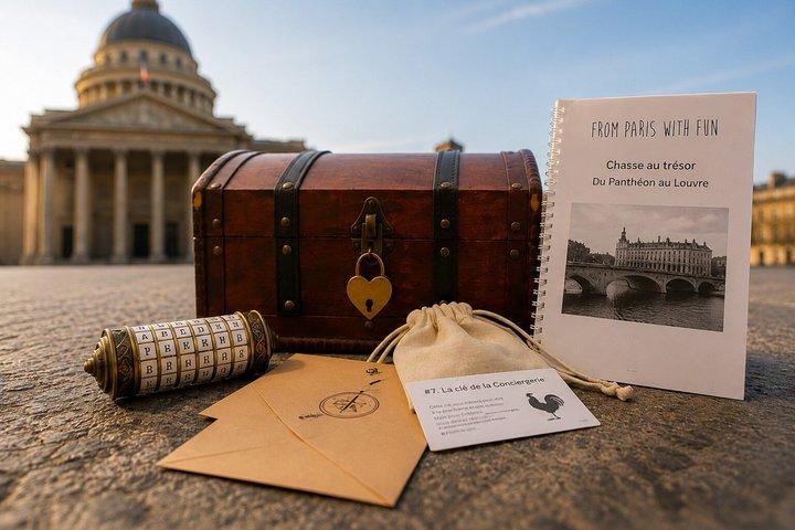 Treasure hunt in central Paris: from the Panthéon to the Louvre