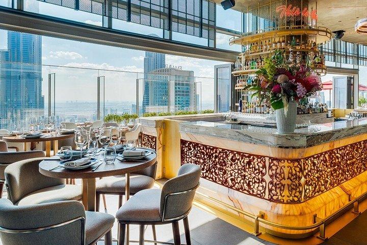 Almuerzo en el CÉ LA VI con vistas al Burj Khalifa