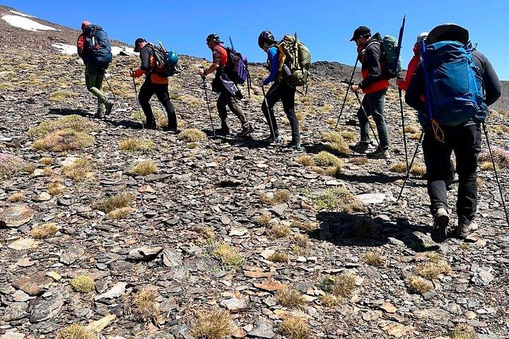 シエラネバダの冒険:ムラセン峰へのガイド付き登山