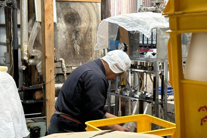 金沢・谷地谷酒造の酒蔵体験と試飲