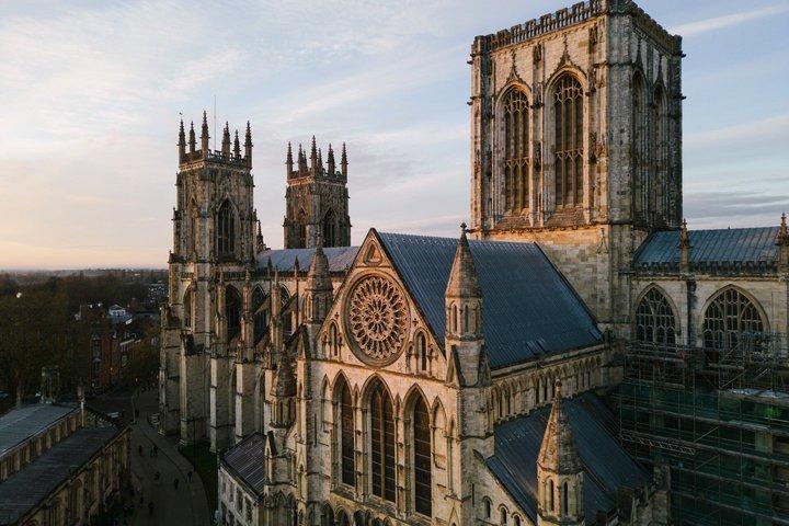 York Minster Guided Tour with Entry & Audio Guide