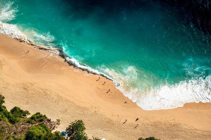 バリ島発ファストボート&ランチ付きヌサペニダ島1日観光