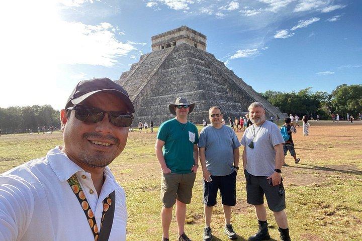 Excursion privée à Chichen Itza au départ de Cancun avec cénote et Valladolid