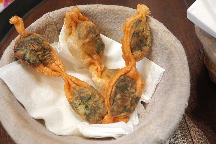 Old Nice Aperitif Food Tour with Local Specialties