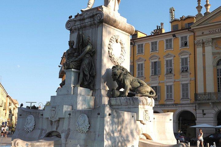 Old Nice Aperitif Food Tour with Local Specialties