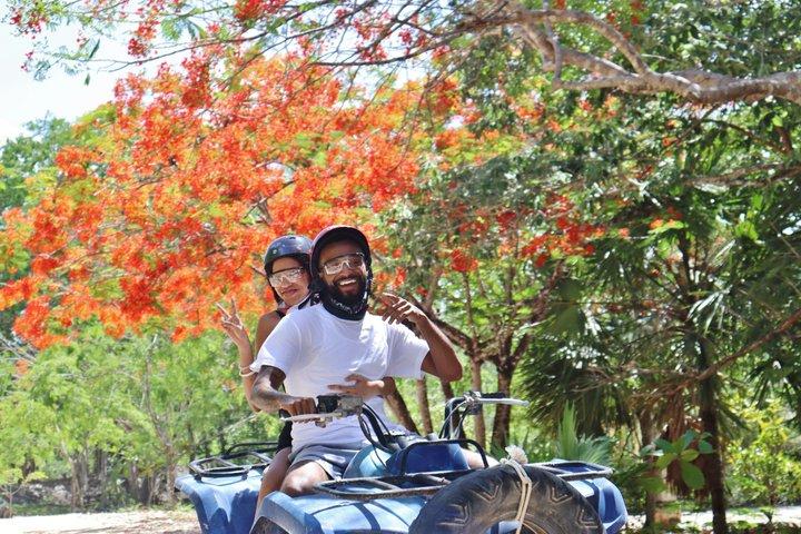 ワン・ジャングル・アドベンチャーズによるプエルトバジャのATV＆セノーテツアー
