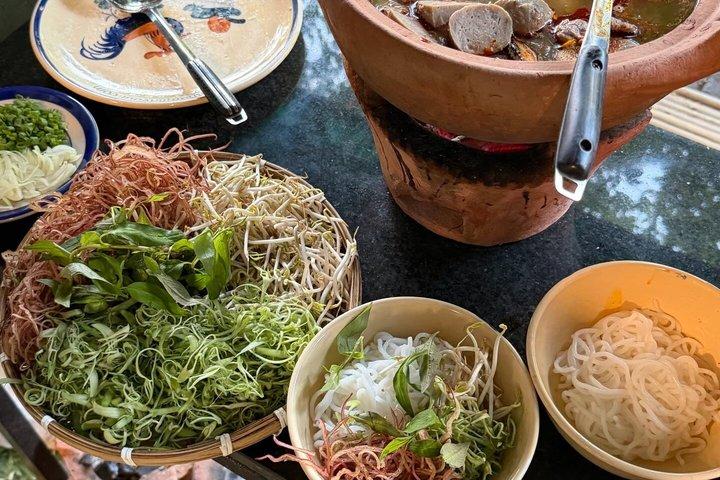 プライベート料理教室（現地市場見学とエッグコーヒー付き）
