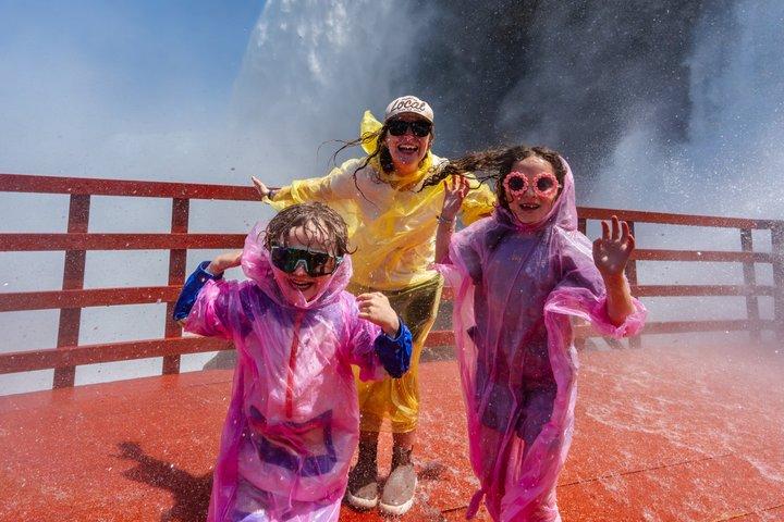 Niagara Falls USA Premium Tour: Helicopter & Maid of the Mist
