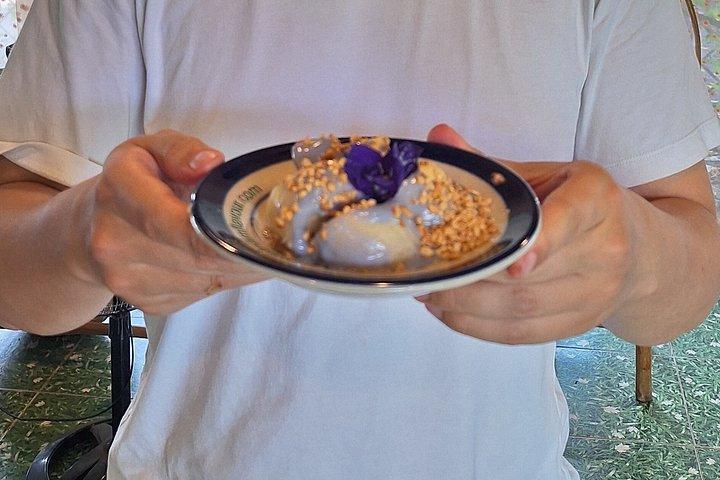 Vietnam Flavour Cooking Class con tour del mercato locale e caffè all'uovo
