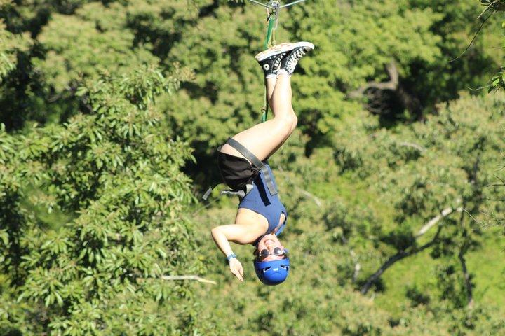 Roatán Combo : Tirolesa, Monkey & Sloth Sanctuary & Beach Break