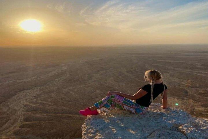 Edge of the World Sunset Adventure with 4x4 Drive from Riyadh
