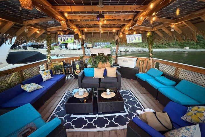 Solar Kontiki-lounge