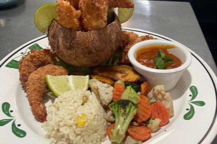 コスタマヤキャプテンモノビーチクラブデイパスと港ピックアップ