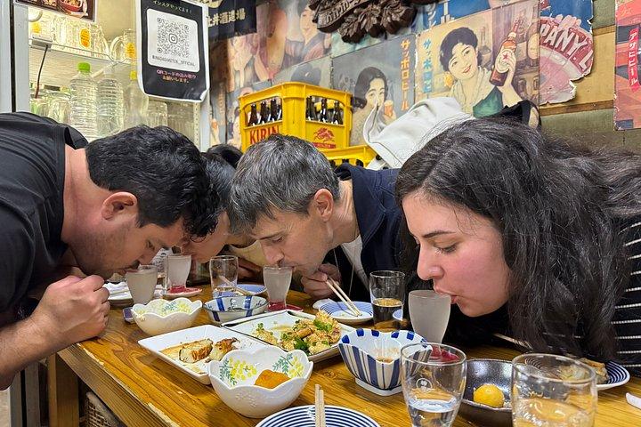Off The Beaten Path Osaka Local Bar Crawl/ 22 Tapas 7 Drinks