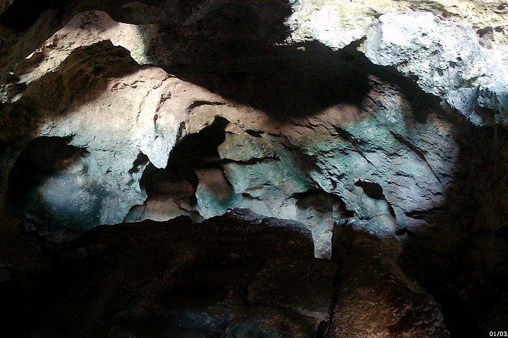 Destaques da cidade de Nassau com degustações de caverna e rum