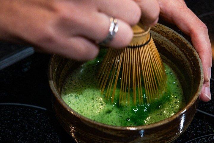 浅草で東京抹茶の試飲・作り体験