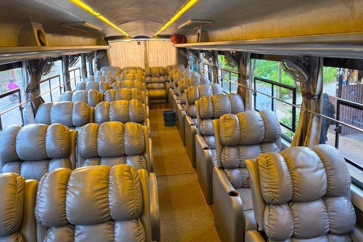 Canapé VIP Tourist Bus de Pokhara à Katmandou