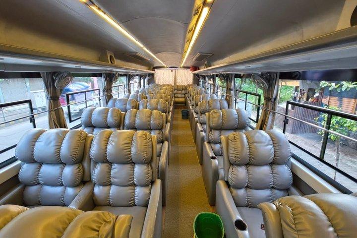 Canapé VIP Tourist Bus de Pokhara à Katmandou