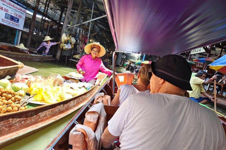 Excursion d'une journée au marché flottant de Bangkok et au chemin de fer Maeklong
