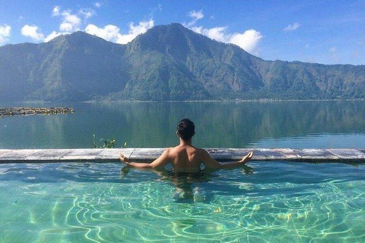 マウントバトゥール日の出ハイキング温泉阿笠カフェとジャングルブランコ