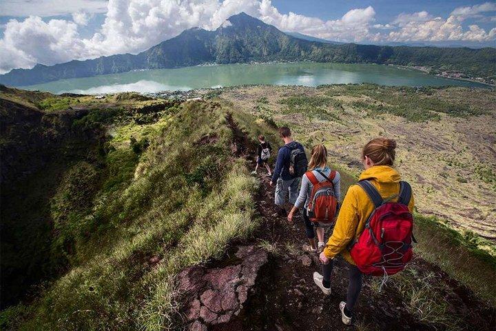 Mount Batur Sunrise Hike Hot Spring Akasa Cafe e Jungle Swing