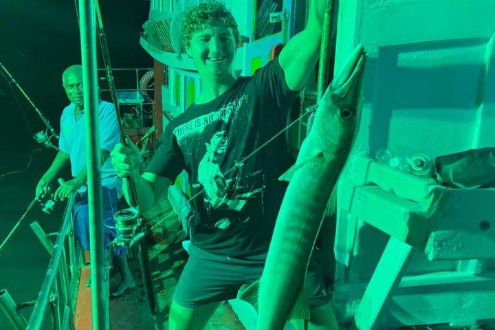 サムイ島プライベートナイトフィッシング（船上で新鮮な水揚げ料理付き）