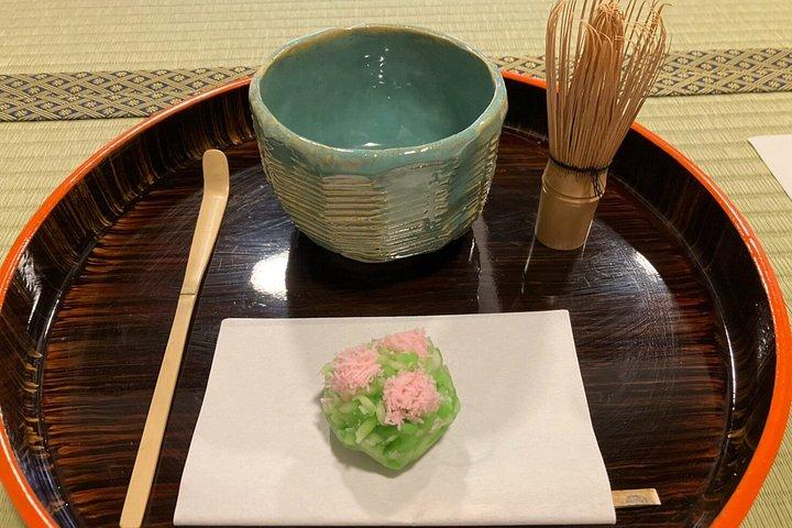 大阪で茶道を学び、抹茶茶碗を作りましょう