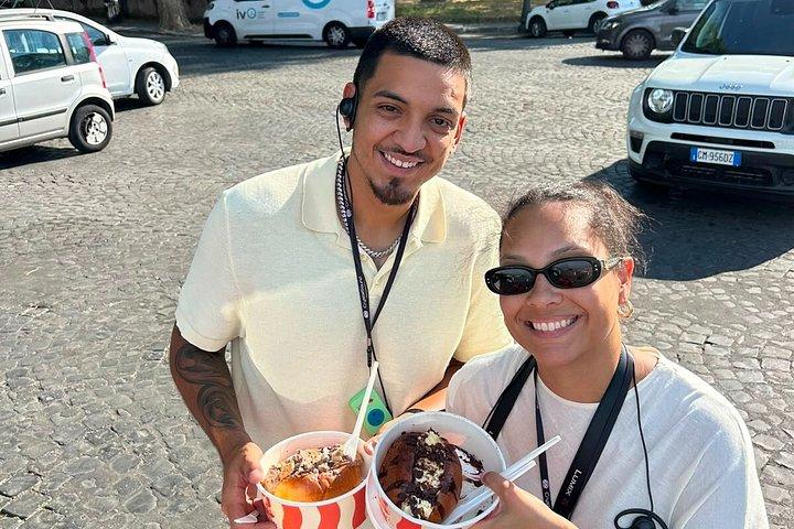 ローマ：無料のローマ料理試食付き終日ゴルフカートツアー