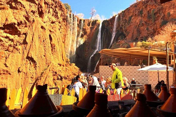 ウーズードの滝旅行（ハイキング＆ボートオプション）