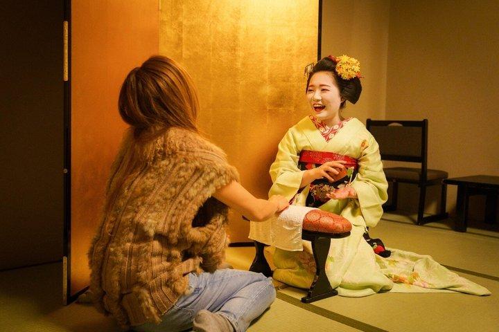 京都：祇園歴史散策ツアーで芸者に会いに行こう
