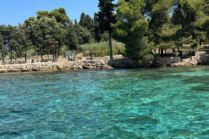 Experience Zadar Archipelago with Antares sailing shared tour