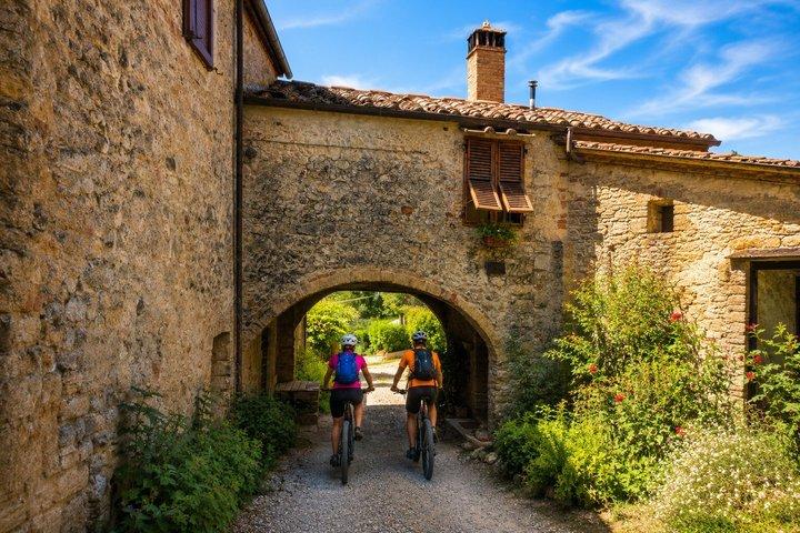 San Gimignano : Tour en eBike Virtual-Guided
