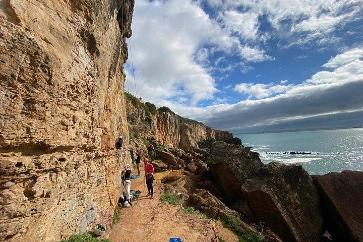 Guided Rock Climbing Experience in Cascais All Levels Welcome