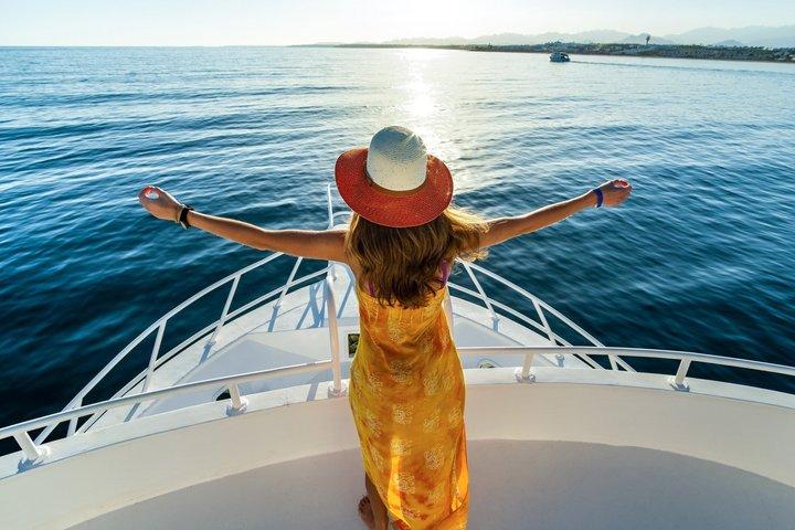 Sharm El Sheikh Ras Mohammed and White Island Cruise with Lunch