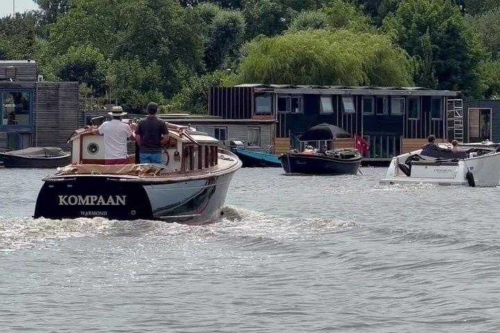 Excursion privée en bateau dans la campagne d'Amsterdam avec canapés