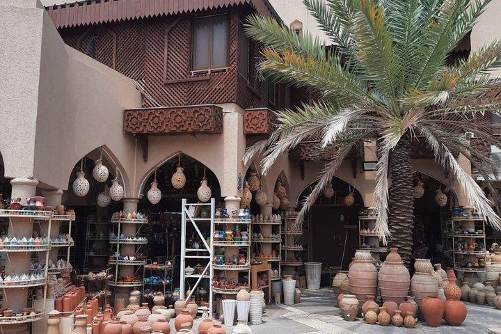 Tour di condivisione di Nizwa e Jebel Akhdar