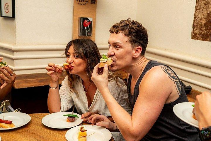 エル・ボルン＆ゴシック・クォーター・ローカル・フード・ツアー（試食付き）