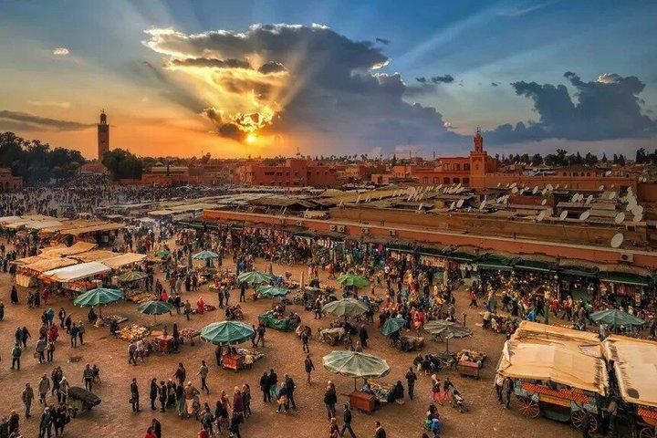 Marrakech Old Medina Walking Tour: Koutoubia, Bahia Palace & Souk
