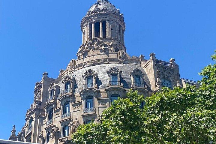 バルセロナ市内観光ホップオンホップオフバスチケット